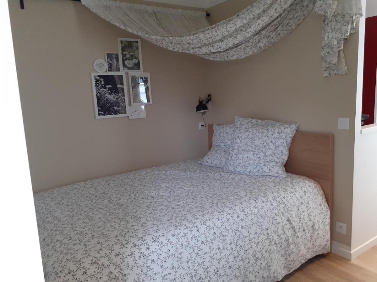 Mini Loft Lejlighed Saintes Eksteriør billede
